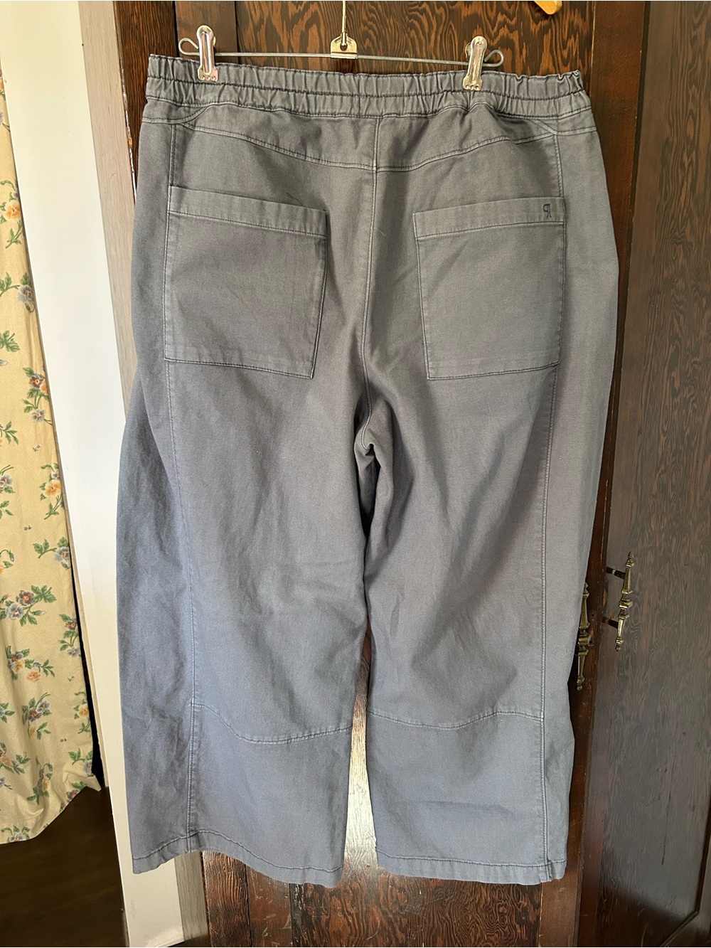 Pilcro Izzie Barrel Cotton Pants - Picture 2 of 5